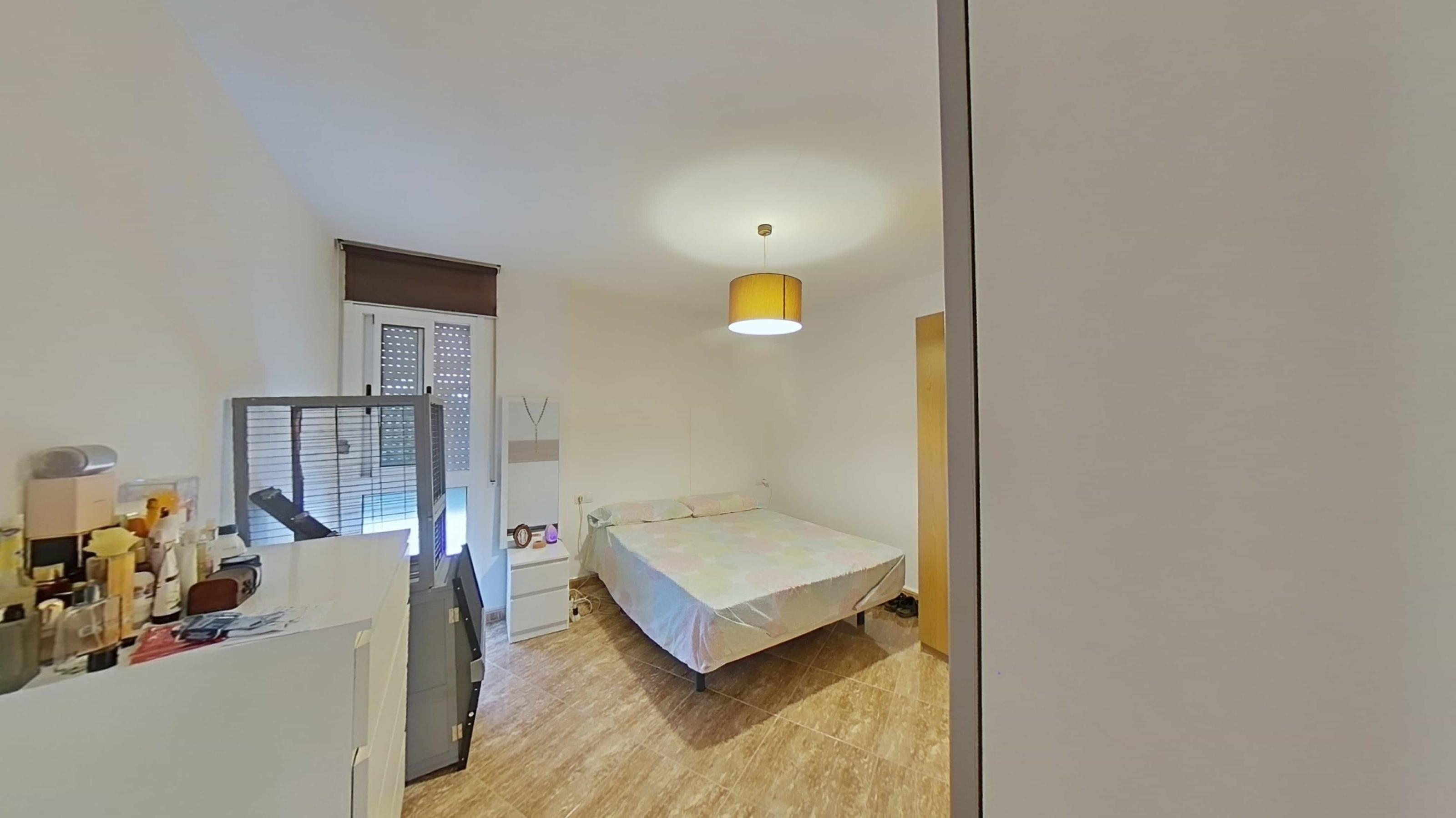 Imagen 12 Dúplex en venta en Pla Del Penedès El / Zona residencial, cerca de la piscina municipal.