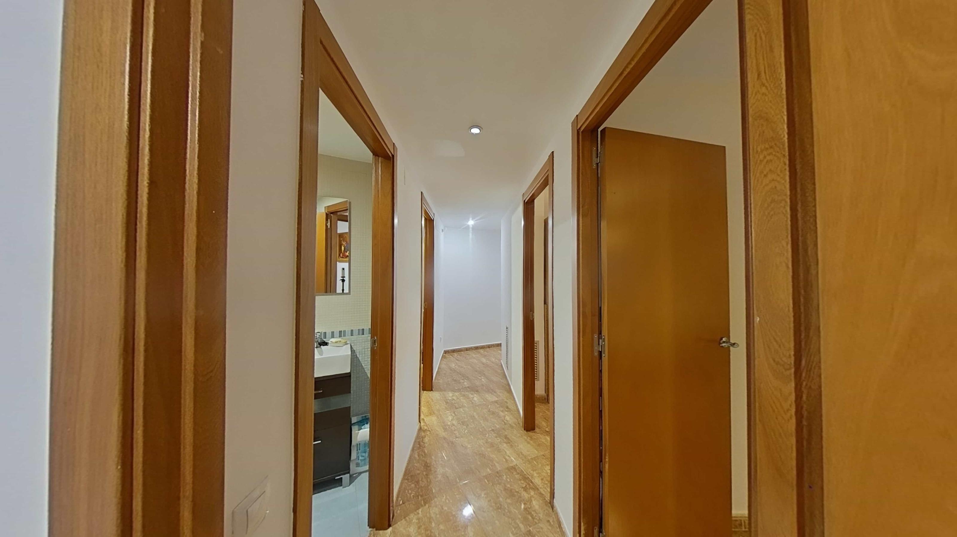 Imagen 6 Dúplex en venta en Pla Del Penedès El / Zona residencial, cerca de la piscina municipal.