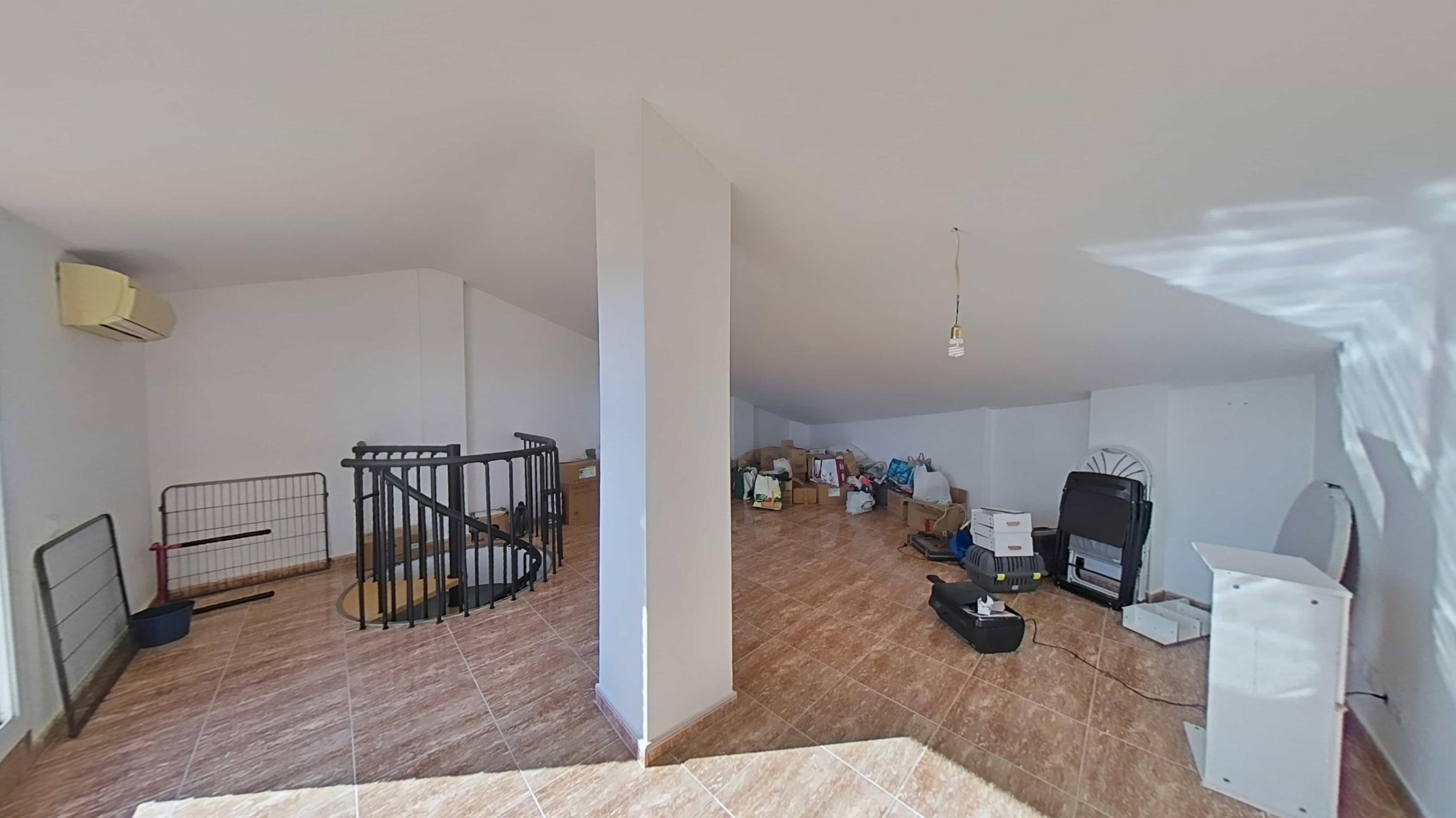 Imagen 45 Dúplex en venta en Pla Del Penedès El / Zona residencial, cerca de la piscina municipal.