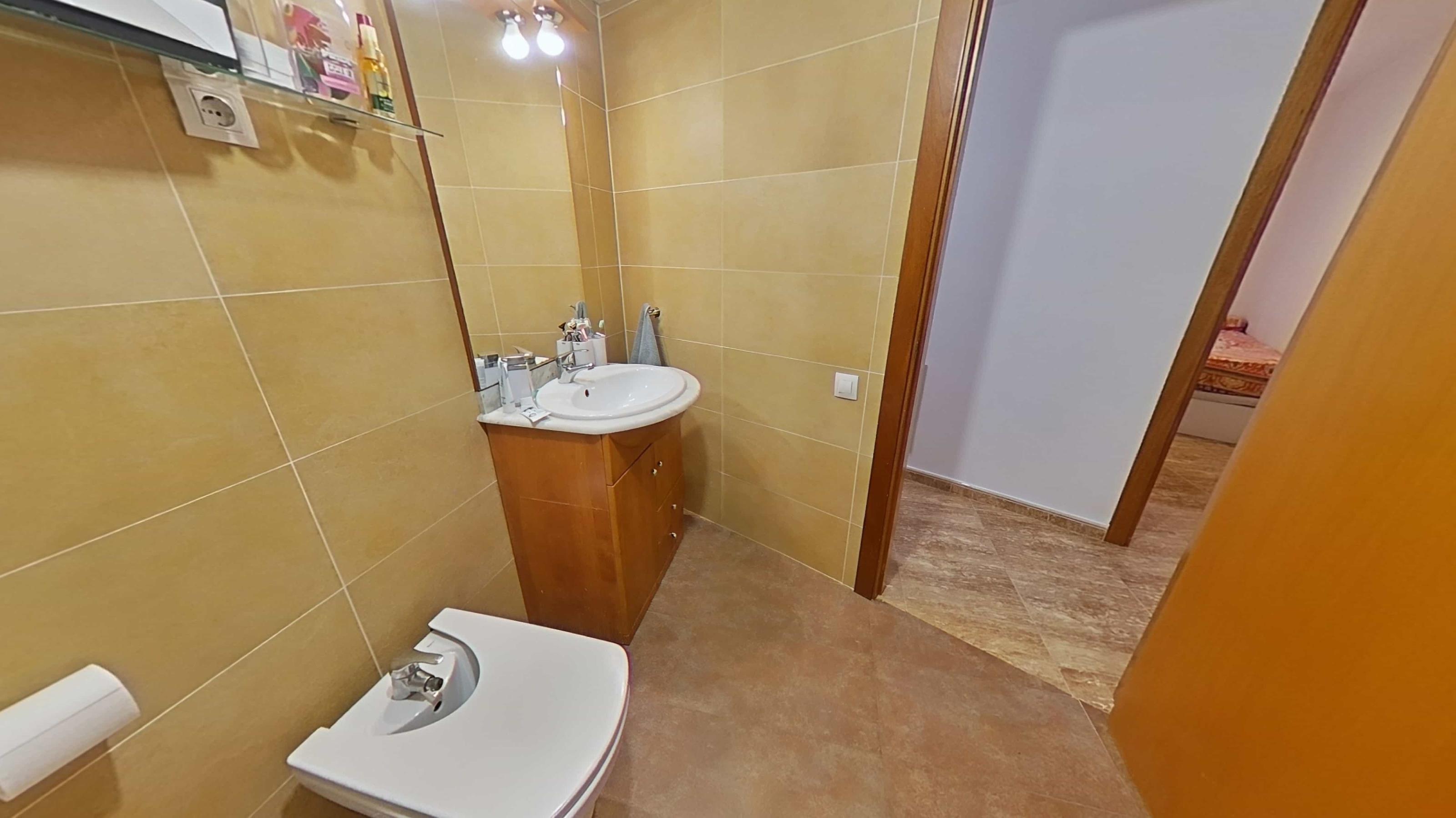 Imagen 28 Dúplex en venta en Pla Del Penedès El / Zona residencial, cerca de la piscina municipal.