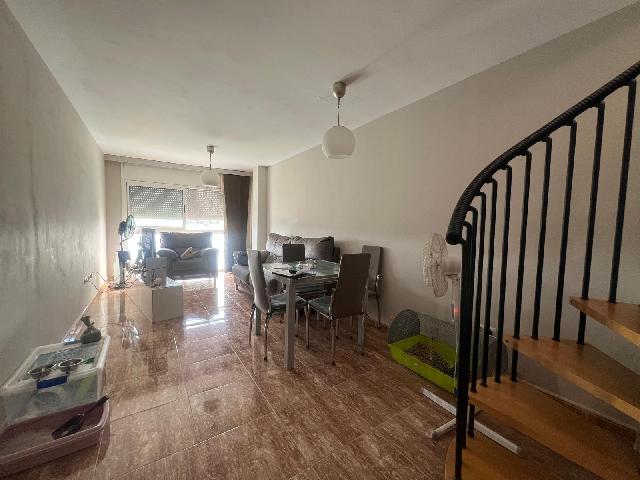 Imagen 21 Inmueble 305265 - Dúplex en venta en Pla Del Penedès (El) / Zona residencial, cerca de la piscina municipal.