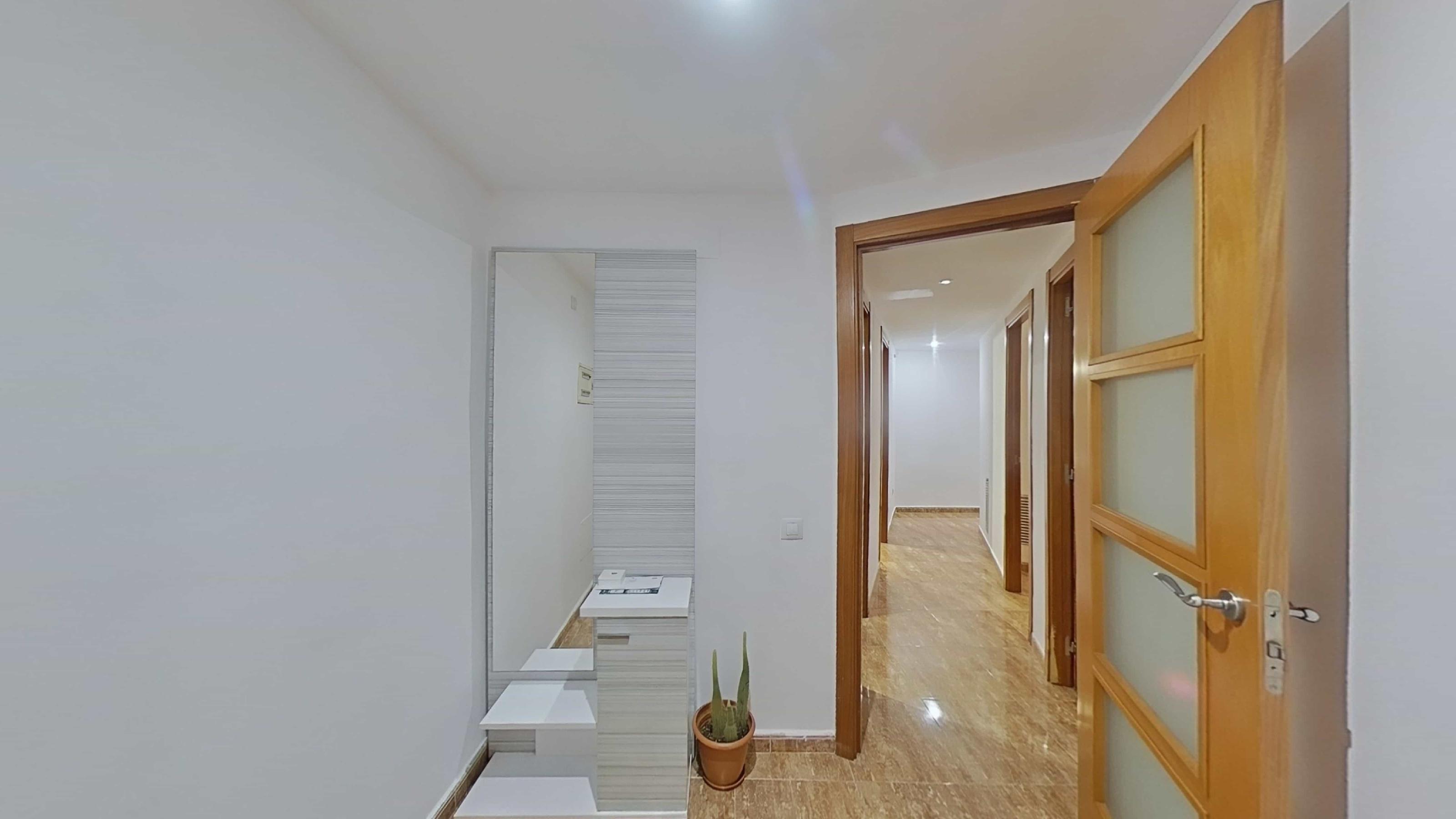 Imagen 1 Dúplex en venta en Pla Del Penedès El / Zona residencial, cerca de la piscina municipal.