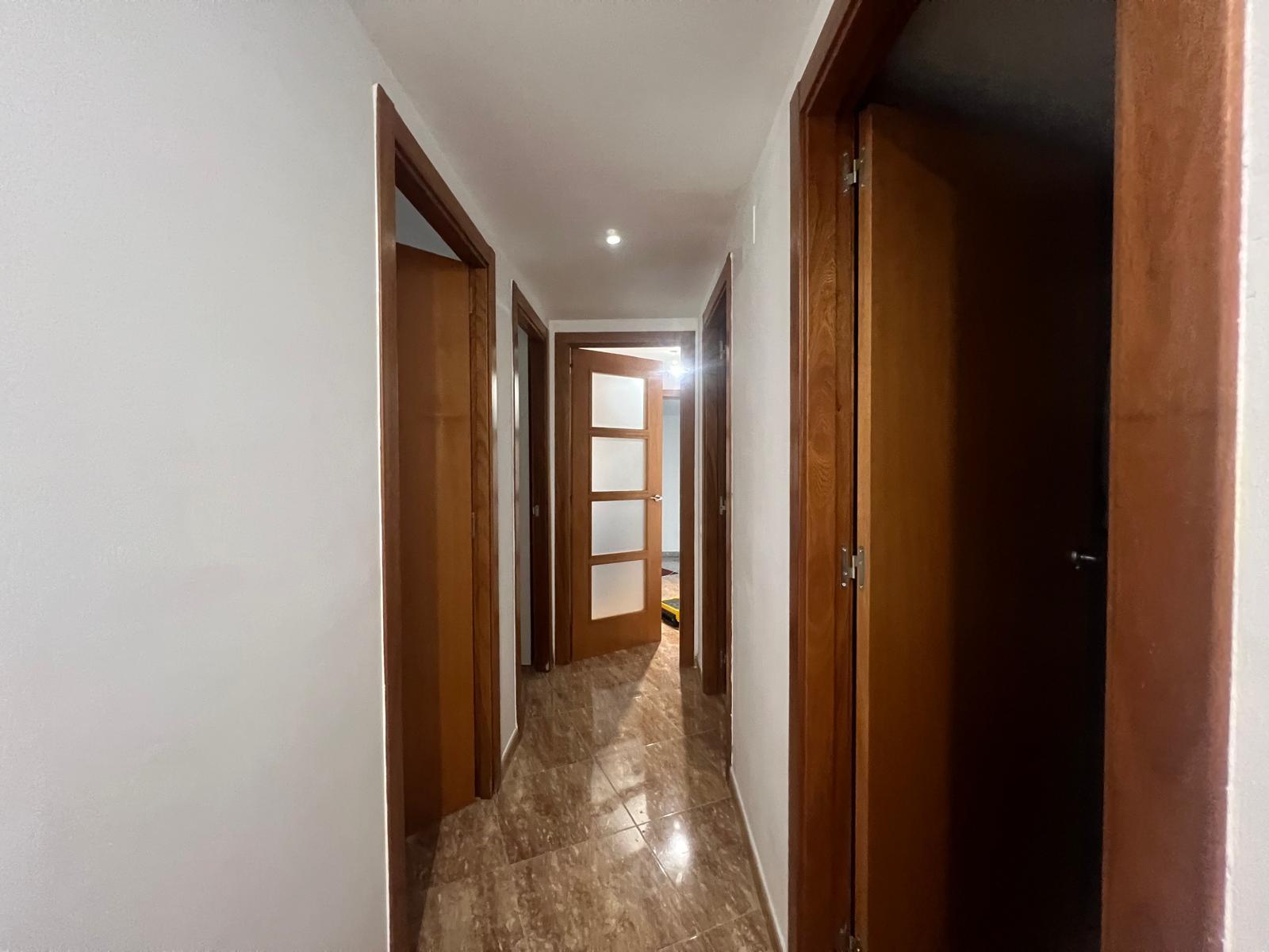 Imagen 3 Dúplex en venta en Pla Del Penedès El / Zona residencial, cerca de la piscina municipal.