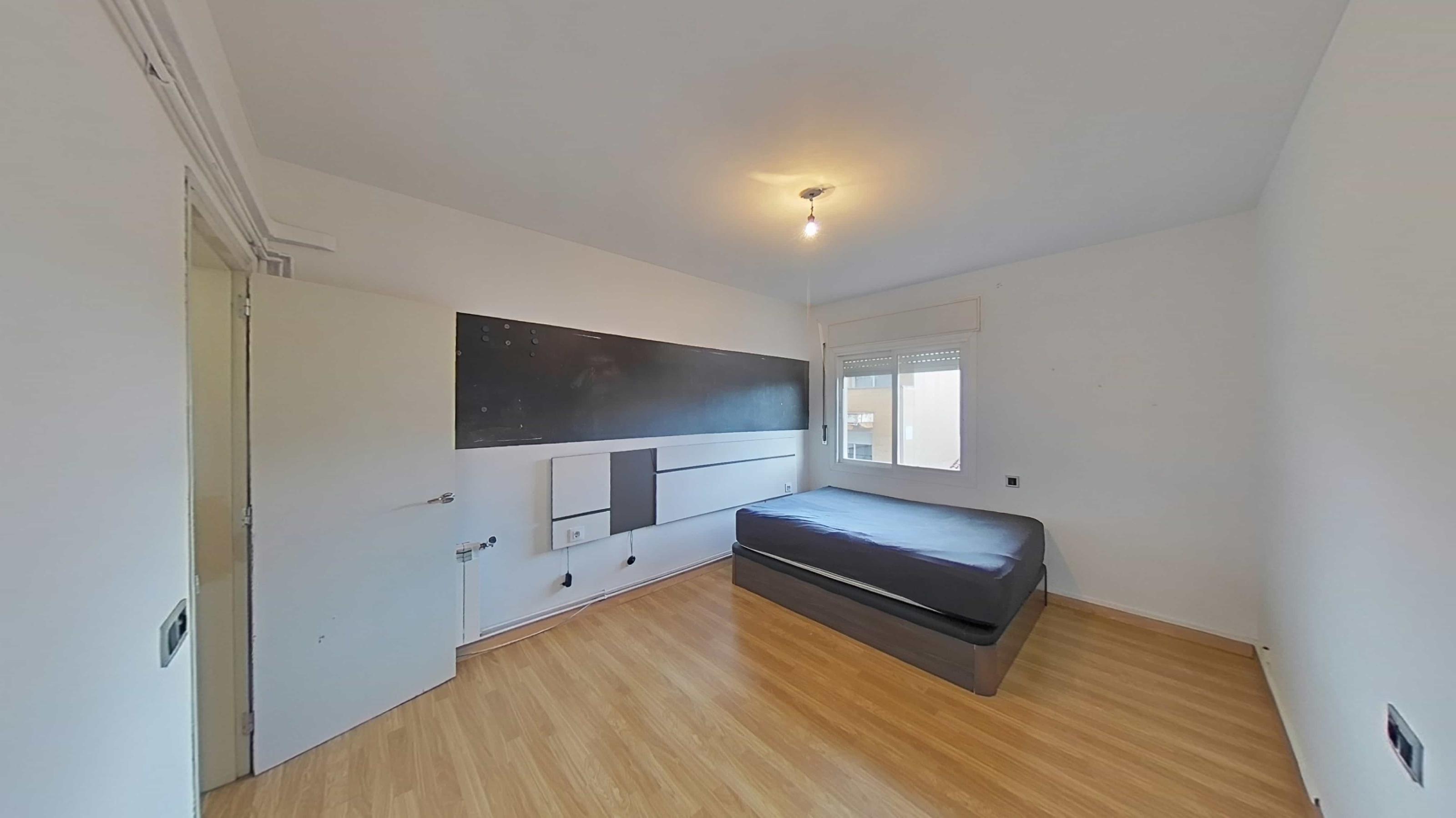 Imagen 5 Piso en venta en Vilafranca Del Penedès / Próximo al campo de fútbol 