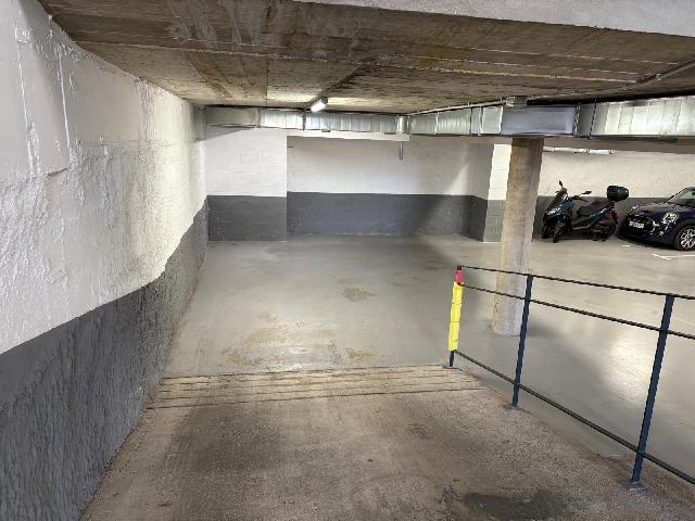 Imagen 2 Inmueble 243910 - Parking Coche en venta en Barcelona / Junto a Passeig Maragall