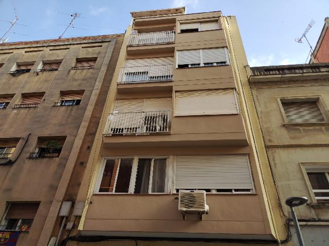 Imagen 1 Inmueble 271346 - Piso en venta en Hospitalet De Llobregat (L´) / Junto al metro santa eulalia 