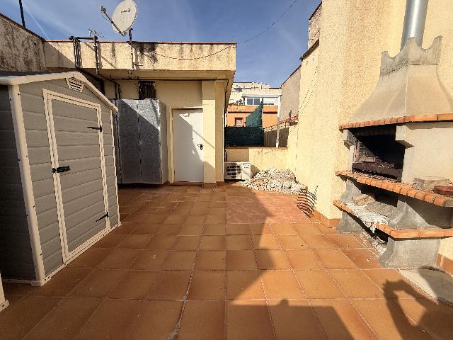 Imagen 2 Inmueble 297753 - Dúplex en venta en Hospitalet De Llobregat (L´) / A una manzana de la ciudad de Barcelona.