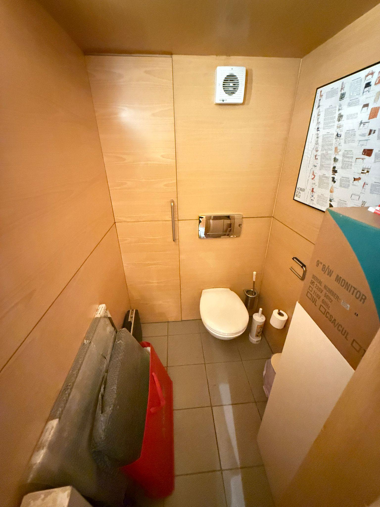 Imagen 13 Oficina Comercial en venta en Barcelona / A tan solo 10 minutos del Corte Ingles Diagonal