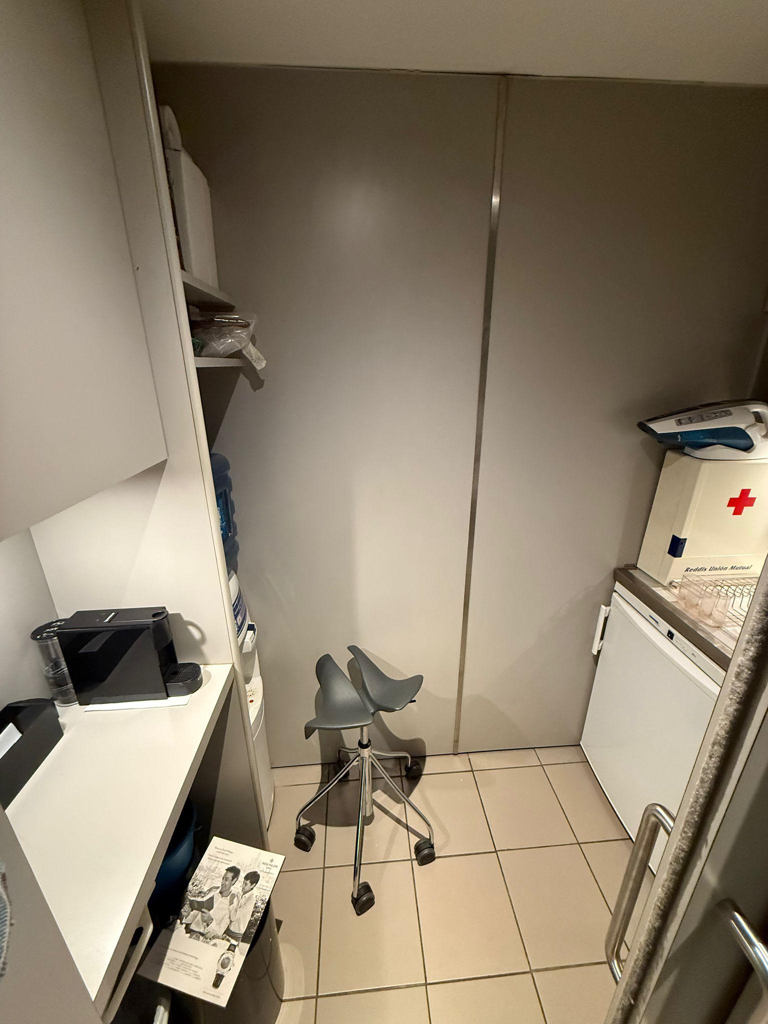 Imagen 22 Oficina Comercial en venta en Barcelona / A tan solo 10 minutos del Corte Ingles Diagonal