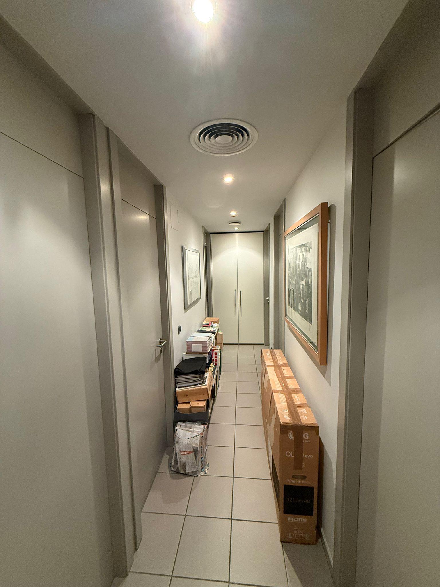 Imagen 15 Oficina Comercial en venta en Barcelona / A tan solo 10 minutos del Corte Ingles Diagonal