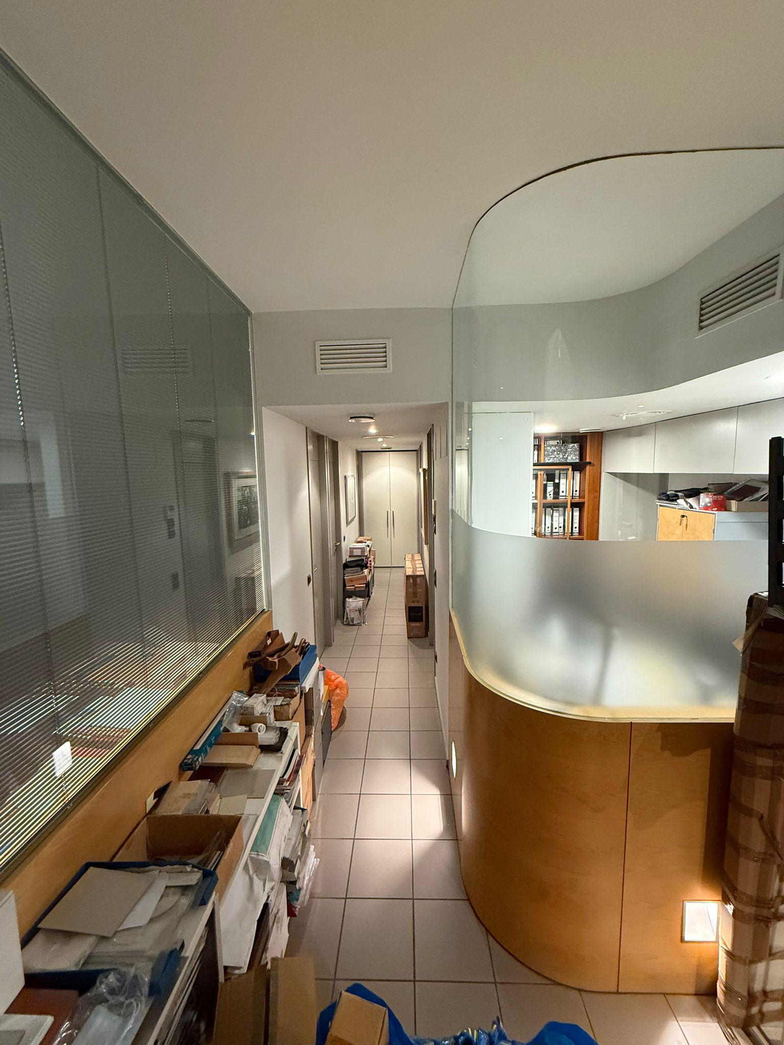 Imagen 7 Oficina Comercial en venta en Barcelona / A tan solo 10 minutos del Corte Ingles Diagonal