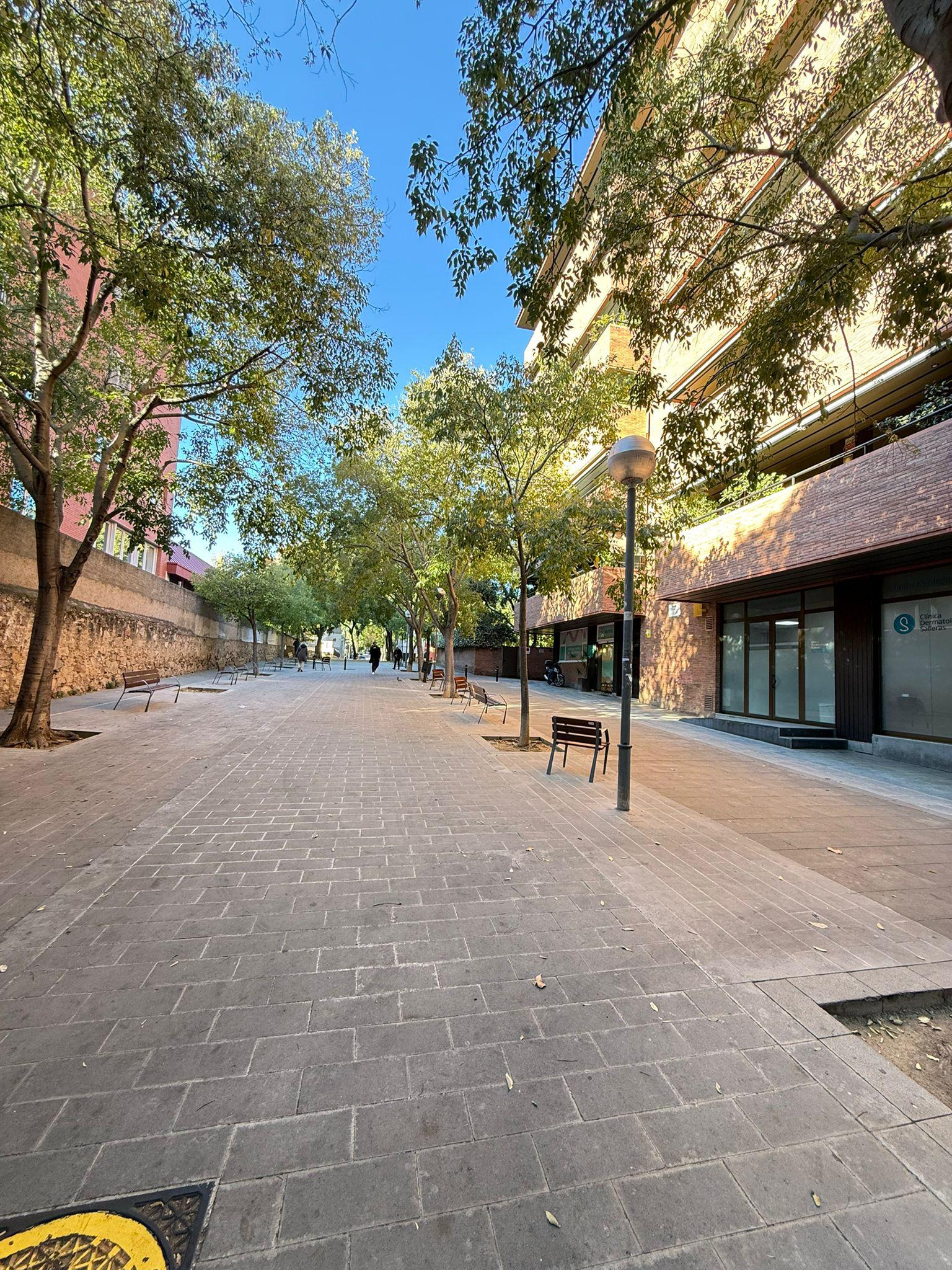 Imagen 25 Oficina Comercial en venta en Barcelona / A tan solo 10 minutos del Corte Ingles Diagonal