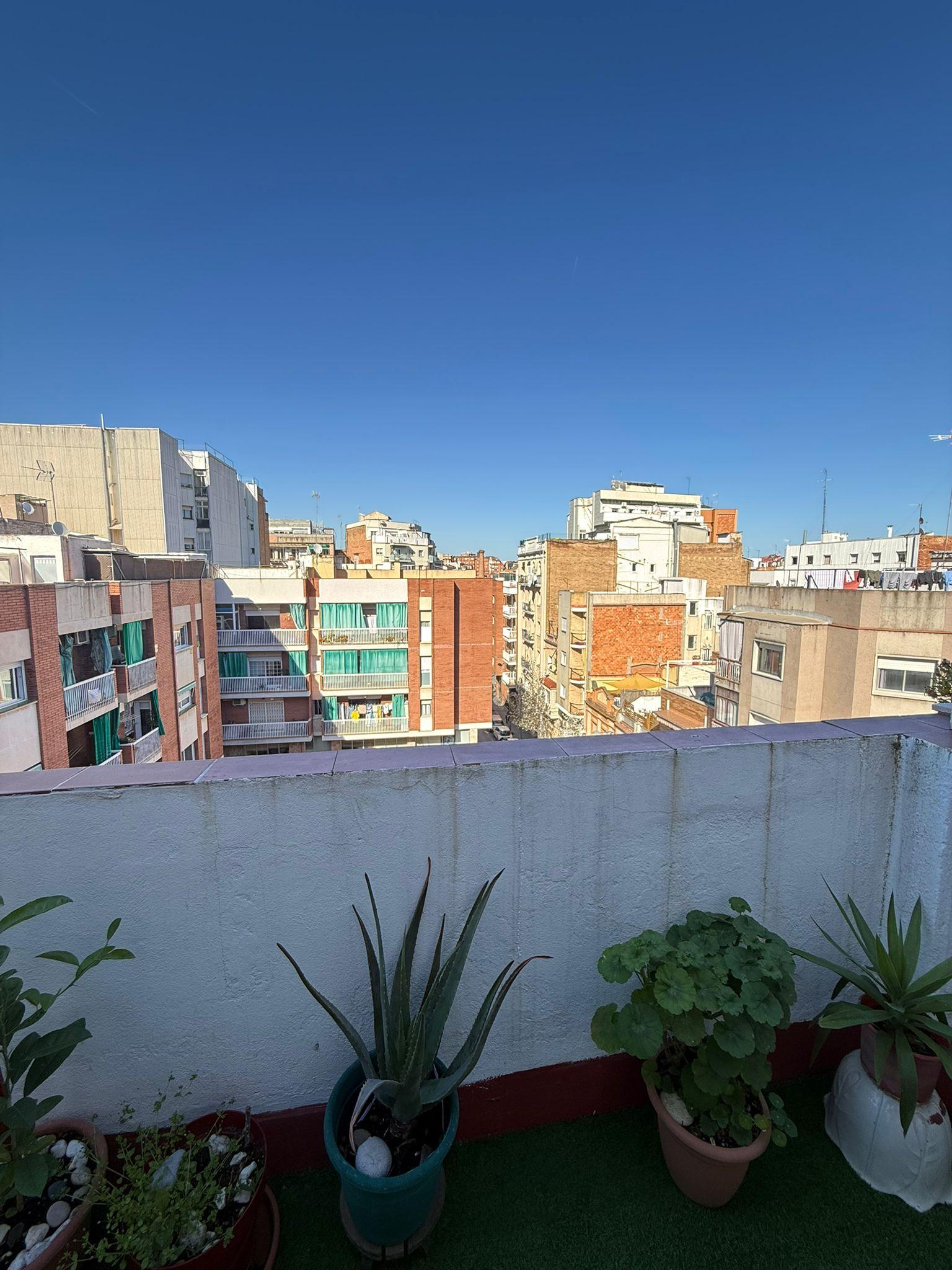 Imagen 3 Ático en venta en Hospitalet De Llobregat L´ / A tan solo una calle de Barcelonacalle R...