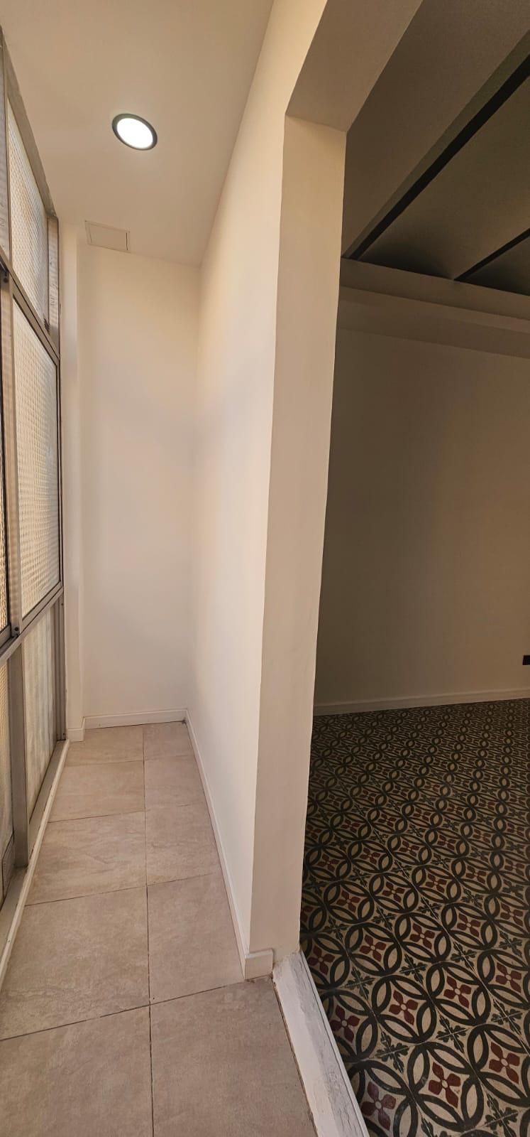 Imagen 20 Piso en venta en Hospitalet De Llobregat L´ / Ubicado a 100 metros de para metro Torrass...