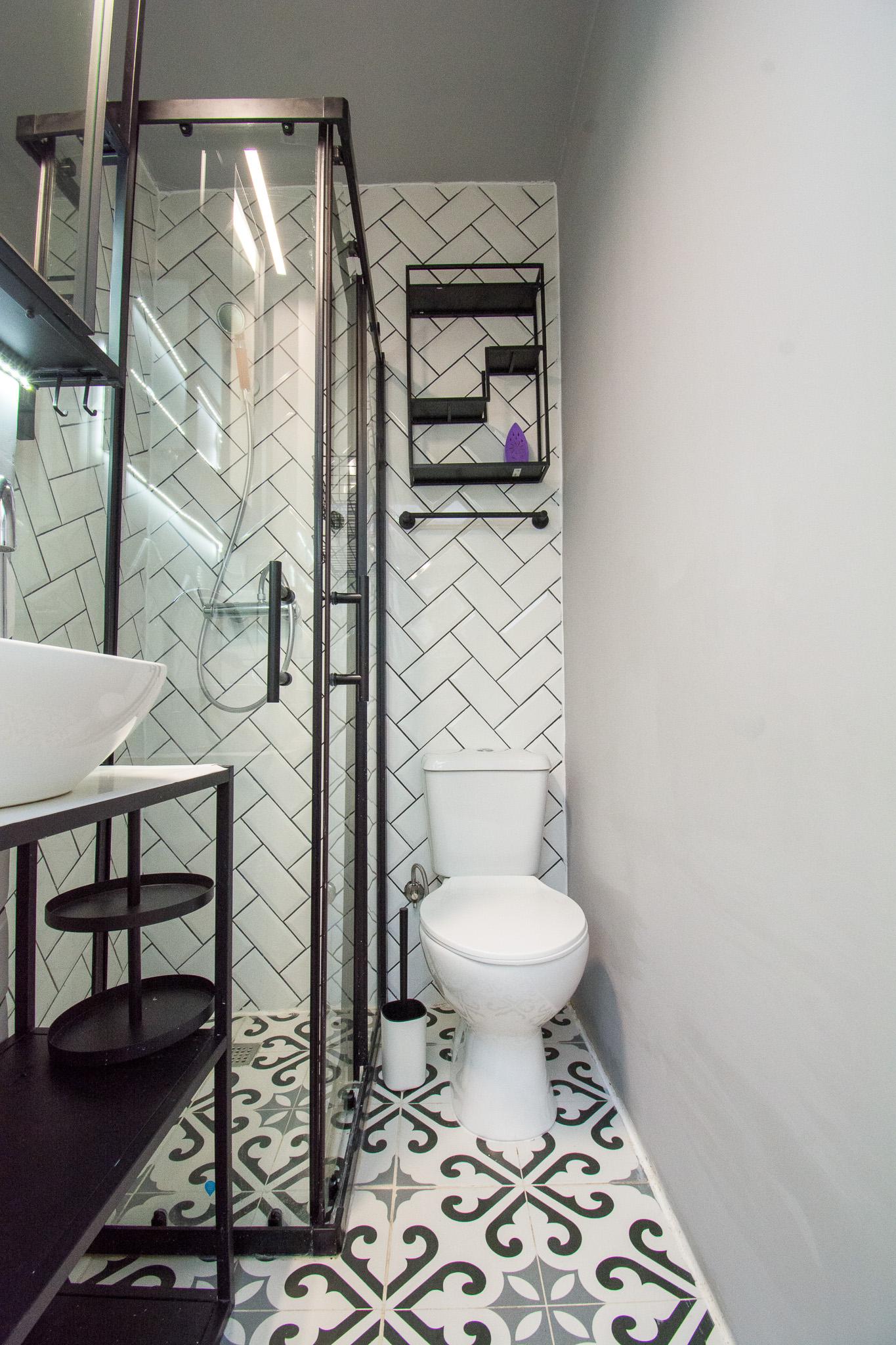 Imagen 15 Planta Baja en venta en Hospitalet De Llobregat L´ / A solo 5 minutos del metro Santa Eulalia