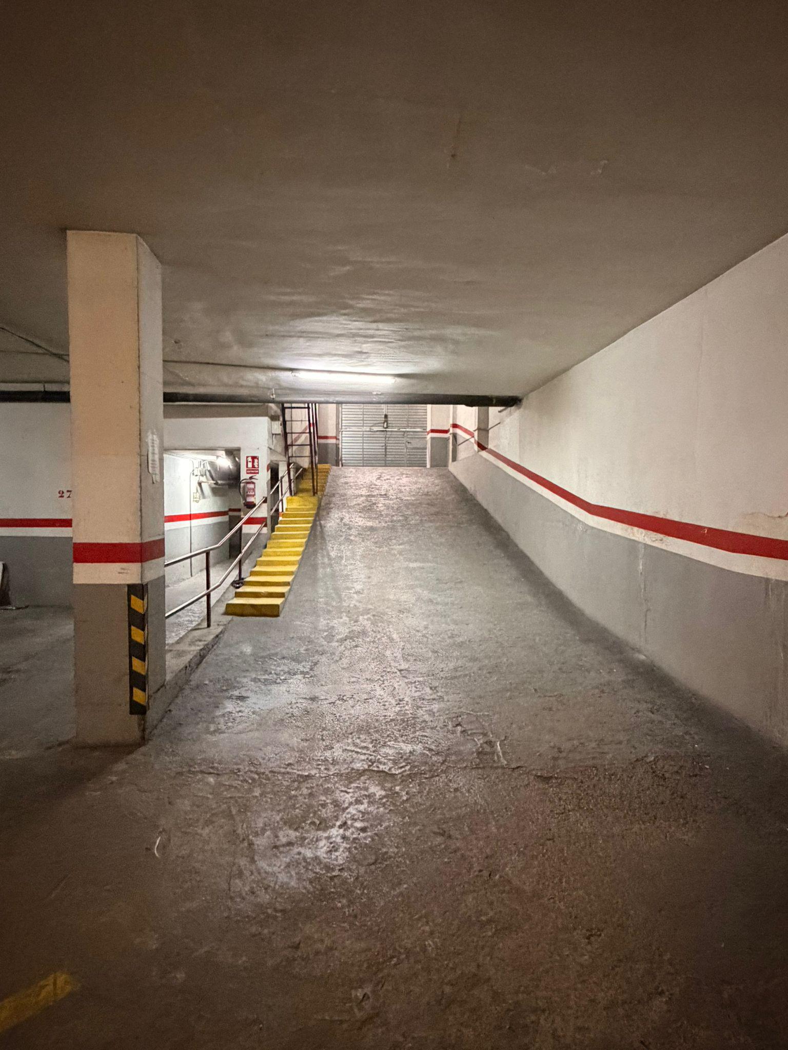 Imagen 4 Parking Coche en venta en Barcelona / Calle Riera Blanca