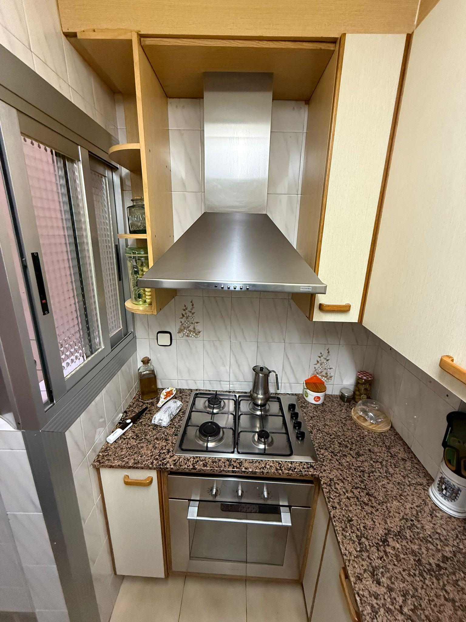 Imagen 14 Piso en venta en Hospitalet De Llobregat L´ / Junto al metro de la Torrasa linea roja