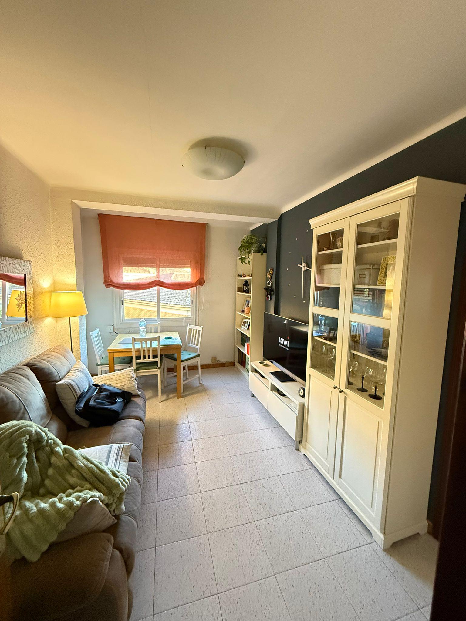 Imagen 2 Piso en venta en Hospitalet De Llobregat L´ / Junto al metro de la Torrasa linea roja