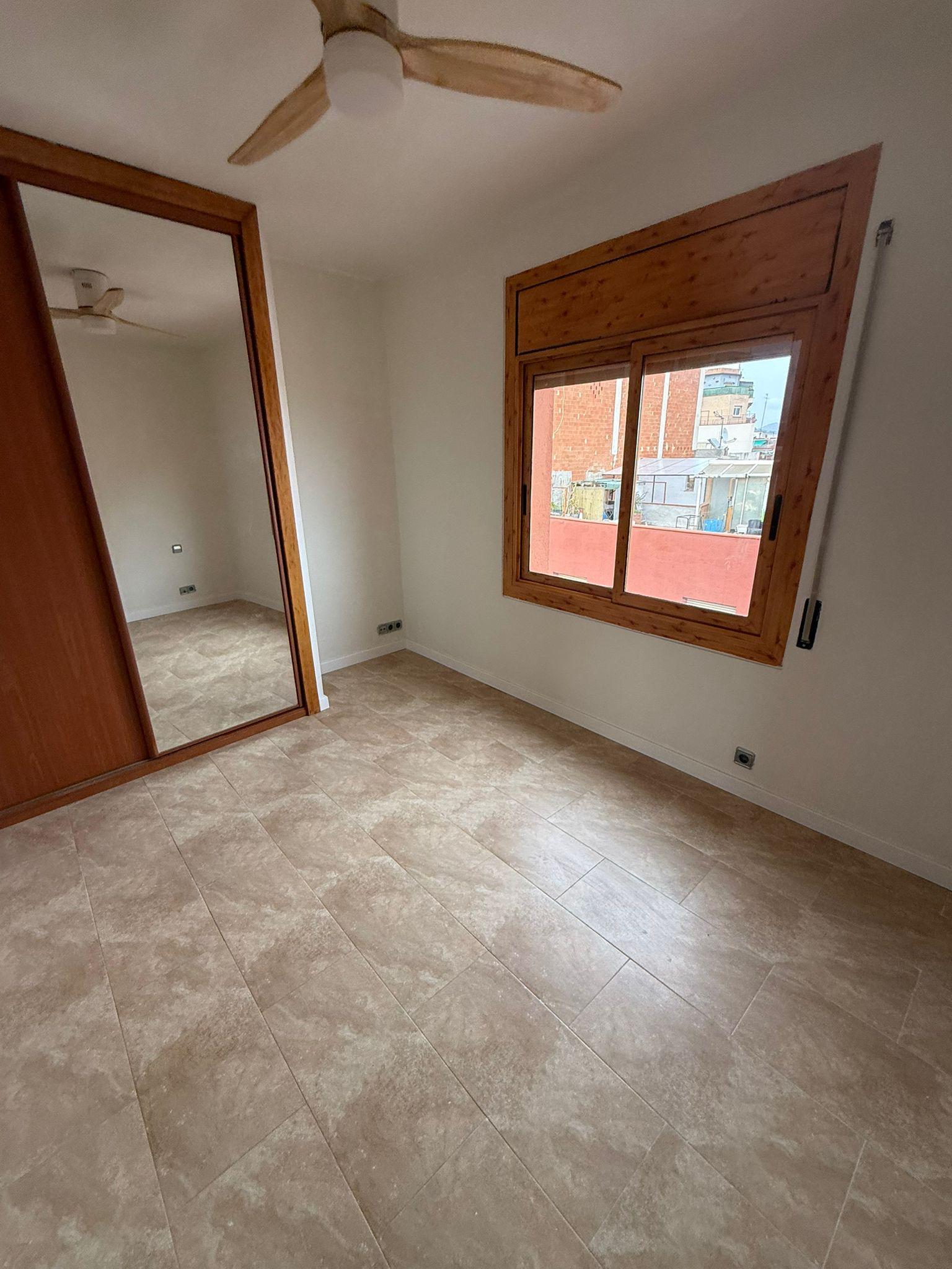 Imagen 3 Ático en venta en Badalona / Sant Crist Badadlona