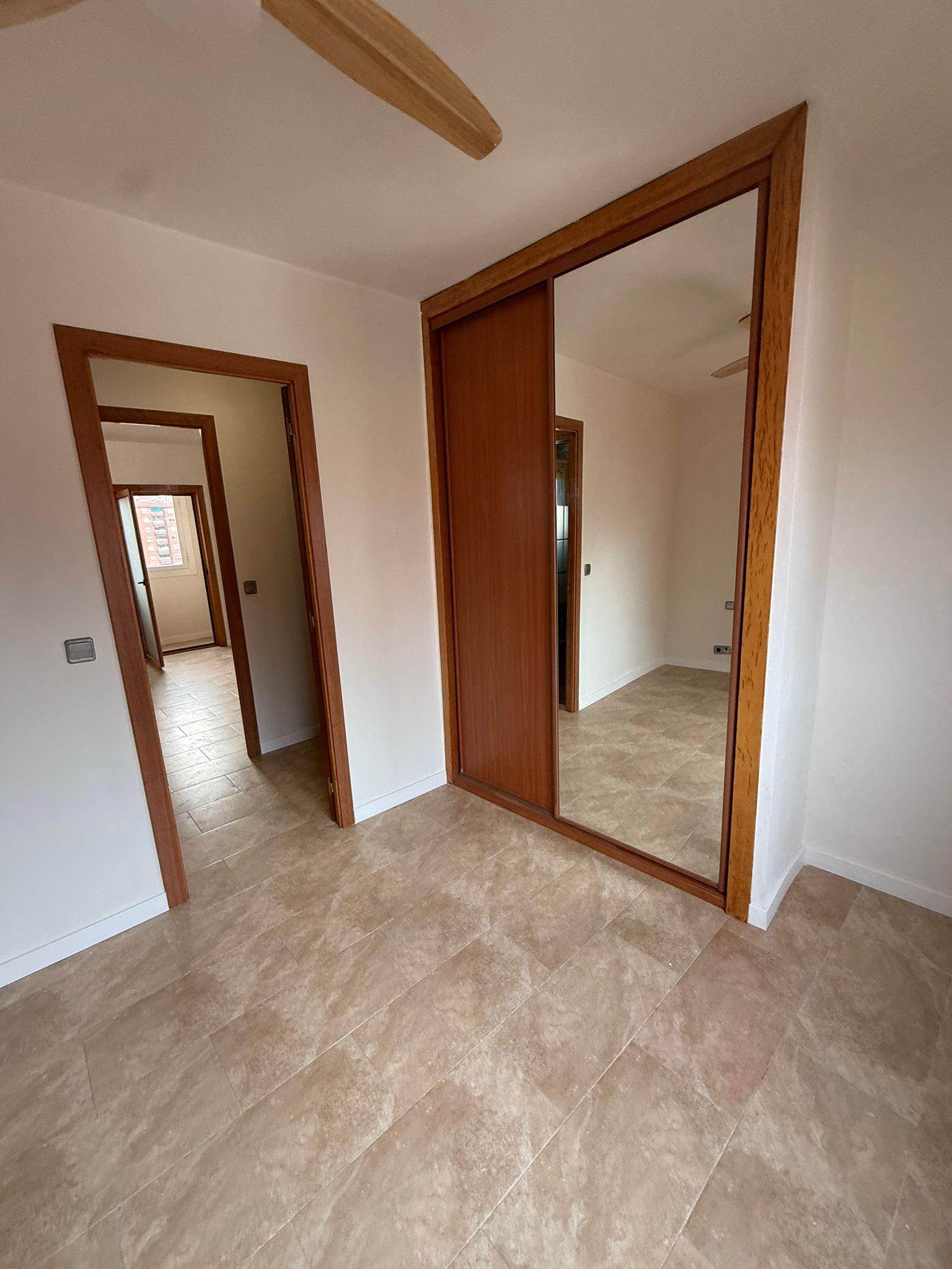 Imagen 3 Piso en venta en Badalona / Sant Crist Badadlona