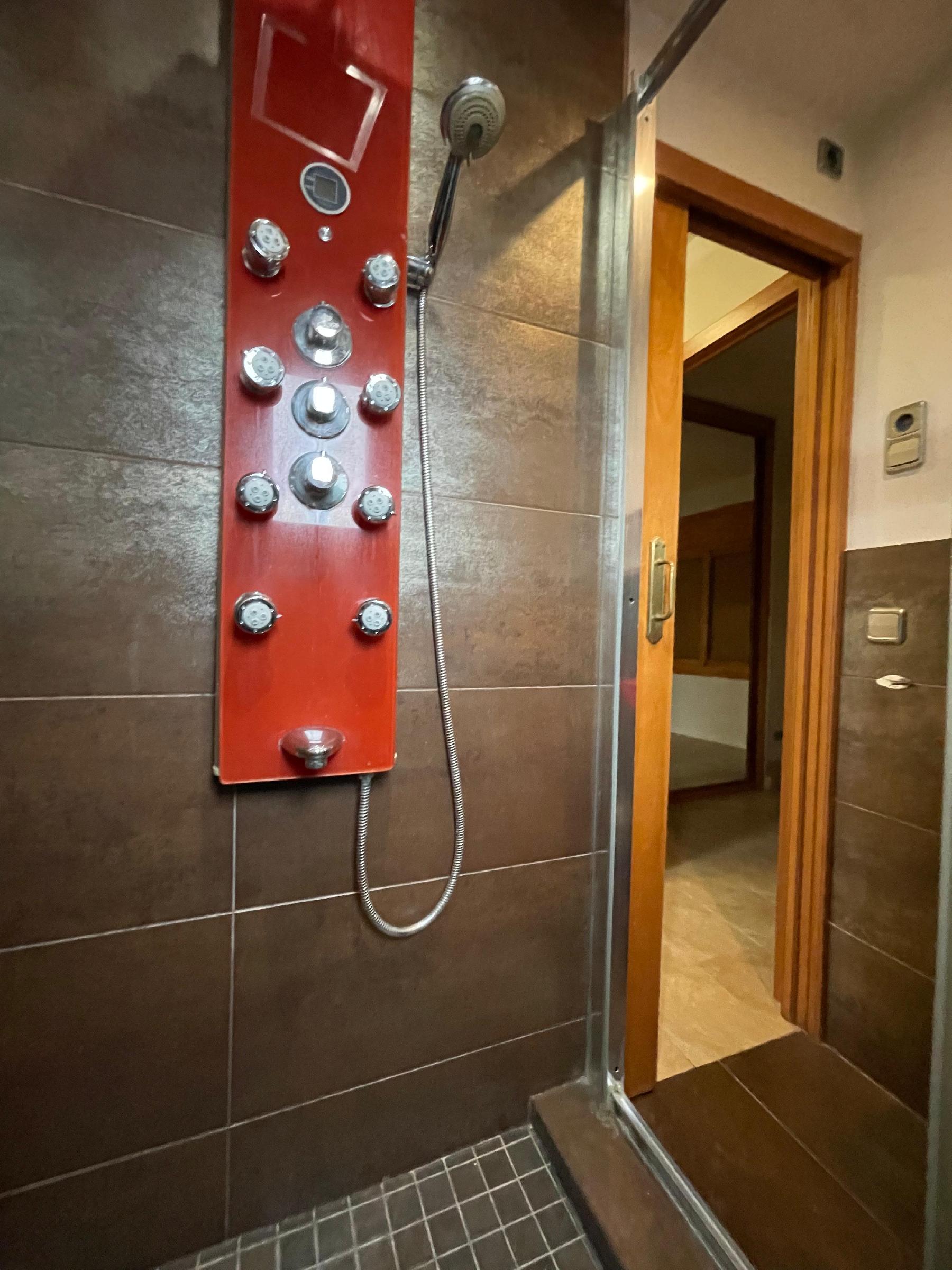 Imagen 22 Piso en venta en Badalona / Sant Crist Badadlona