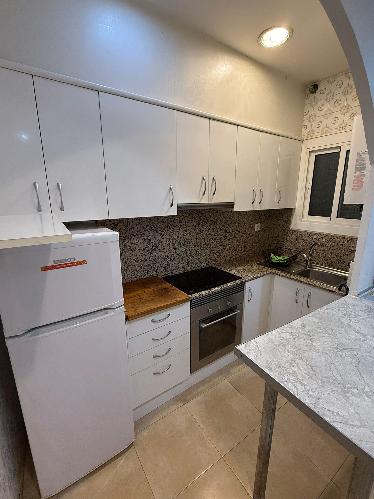 Imagen 4 Piso en venta en Hospitalet De Llobregat L´ / A solo 8 minutos hasta el Mercado de Collblanc