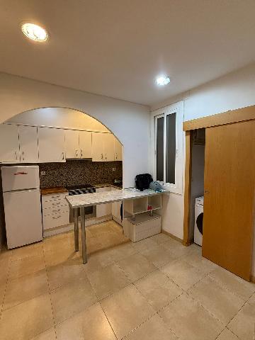 Imagen 2 Inmueble 301249 - Piso en venta en Hospitalet De Llobregat (L´) / A solo 8 minutos hasta el Mercado de Collblanc
