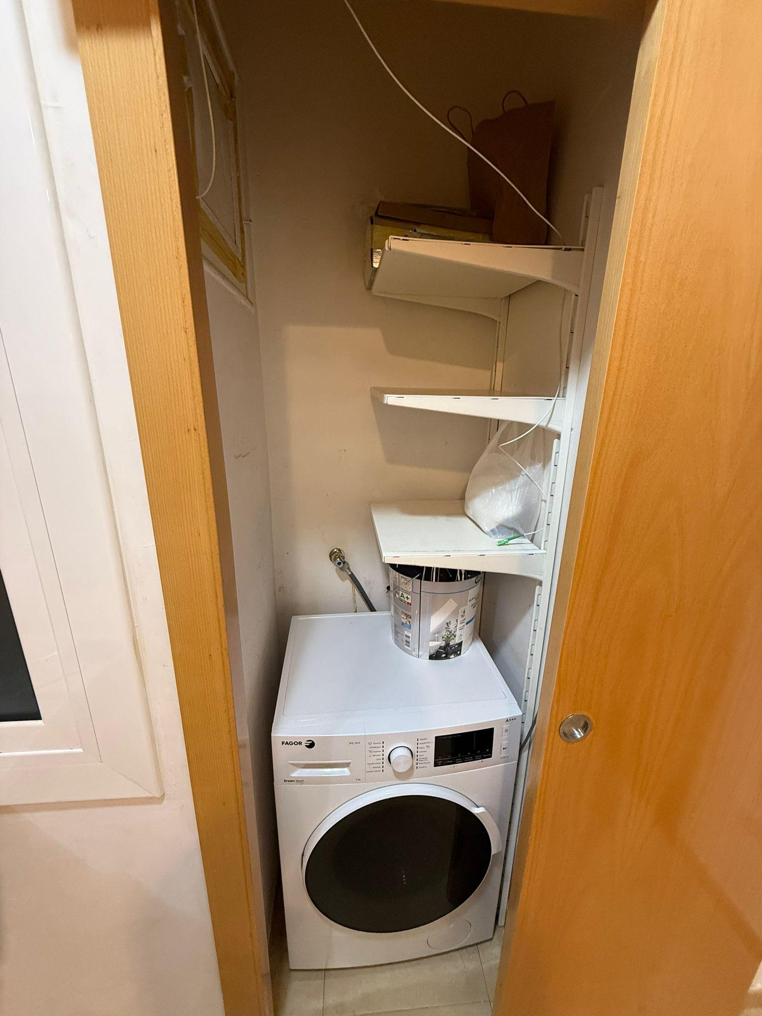 Imagen 13 Piso en venta en Hospitalet De Llobregat L´ / A solo 8 minutos hasta el Mercado de Collblanc