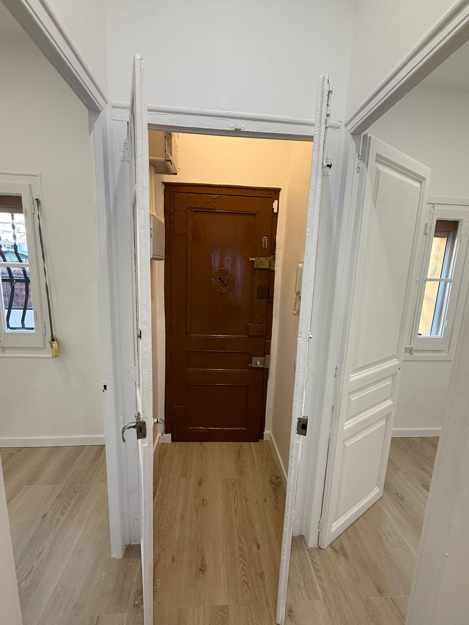 Imagen 2 Casa Pareada en venta en Hospitalet De Llobregat L´ / A solo un caalle de Barcelona San...