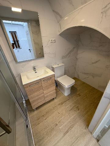 Imagen 19 Inmueble 301524 - Casa Pareada en venta en Hospitalet De Llobregat (L´) / A solo un caalle de Barcelona (San...