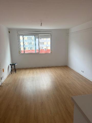 Imagen 12 Inmueble 301678 - Piso en alquiler en Hospitalet De Llobregat (L´) / Metro Linea 1 Estación de Bellvitge