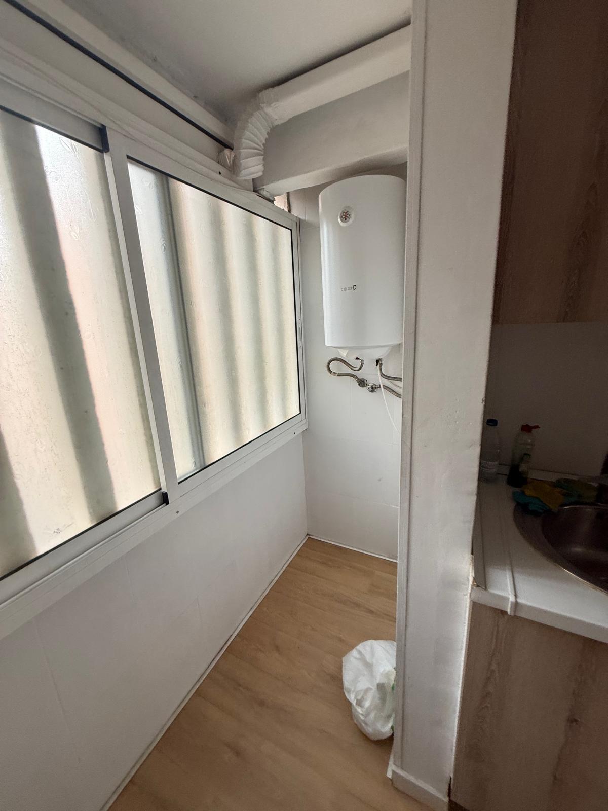 Imagen 9 Piso en alquiler en Hospitalet De Llobregat L´ / Metro Linea 1 Estación de Bellvitge