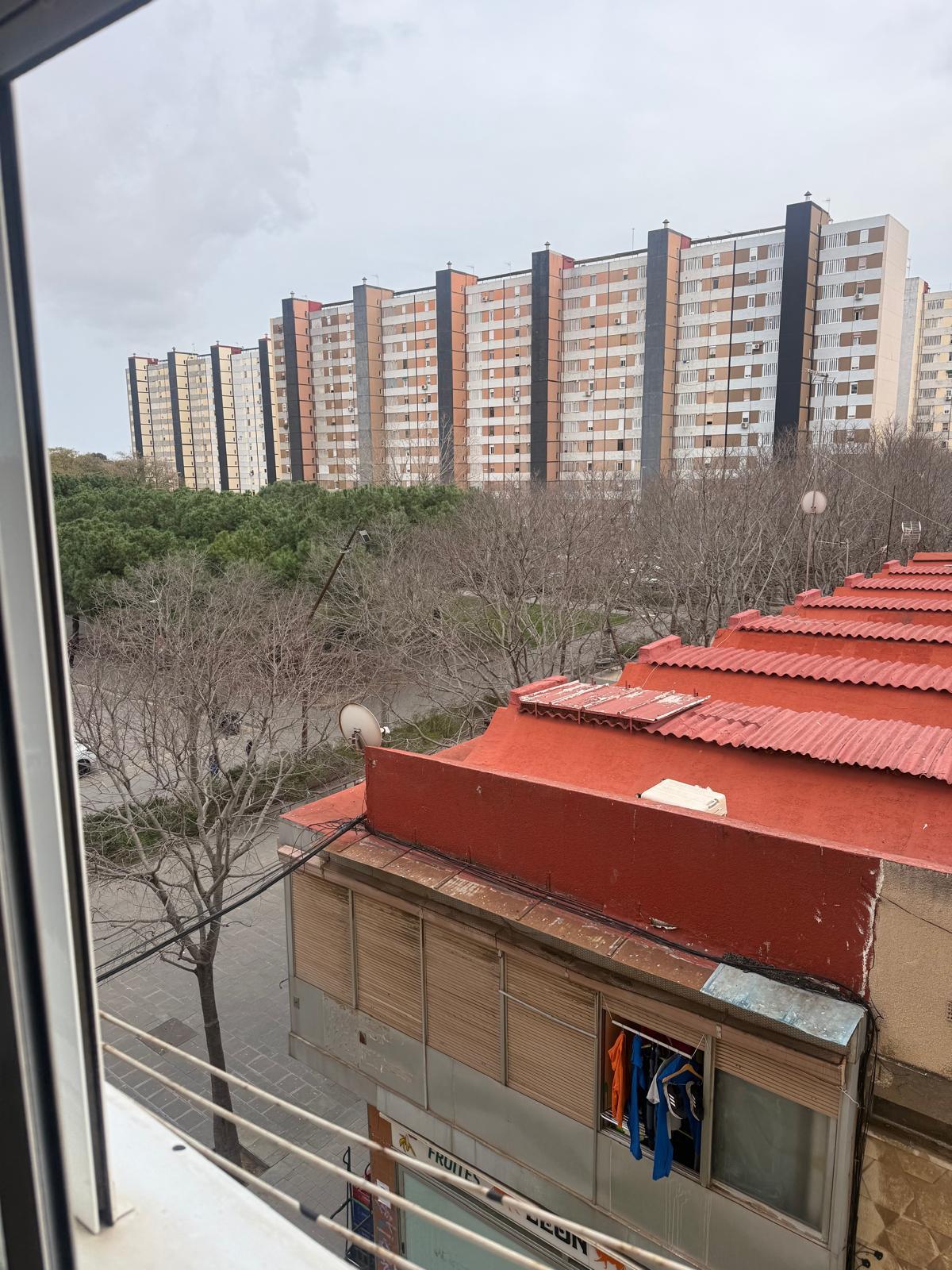 Imagen 17 Piso en alquiler en Hospitalet De Llobregat L´ / Metro Linea 1 Estación de Bellvitge