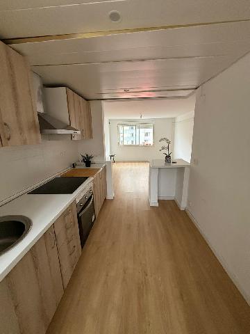 Imagen 8 Inmueble 301678 - Piso en alquiler en Hospitalet De Llobregat (L´) / Metro Linea 1 Estación de Bellvitge