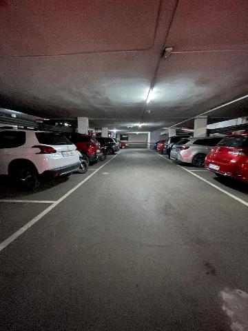 Imagen 10 Inmueble 302554 - Parking Coche en venta en Barcelona /  A 5 minutos Sants Badal - Metro L5