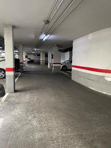 Imagen 14 Inmueble 302554 - Parking Coche en venta en Barcelona /  A 5 minutos Sants Badal - Metro L5