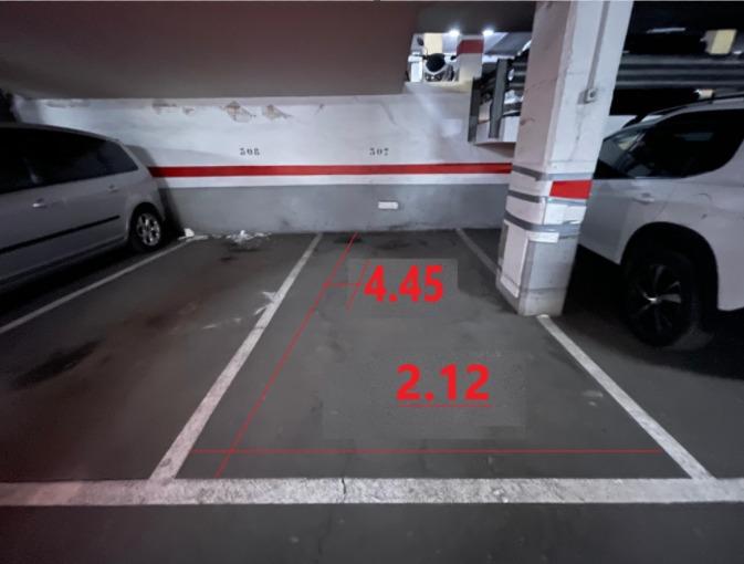 Imagen 1 Parking Coche en venta en Barcelona /  A 5 minutos Sants Badal - Metro L5