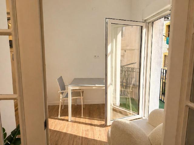 Imagen 5 Inmueble 302619 - Piso en venta en Barcelona /  En Barceloneta a una calle de la playa