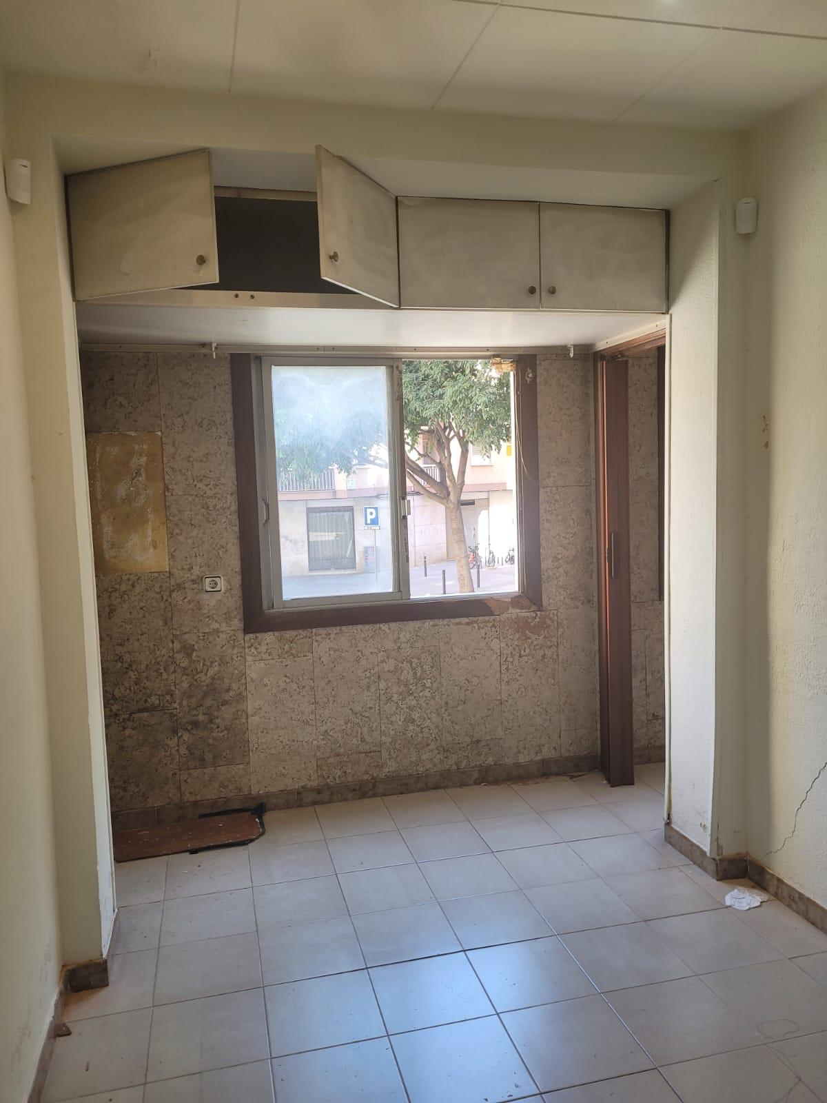 Imagen 1 Apartamento en venta en Hospitalet De Llobregat L´ / Cerca de metro L1,