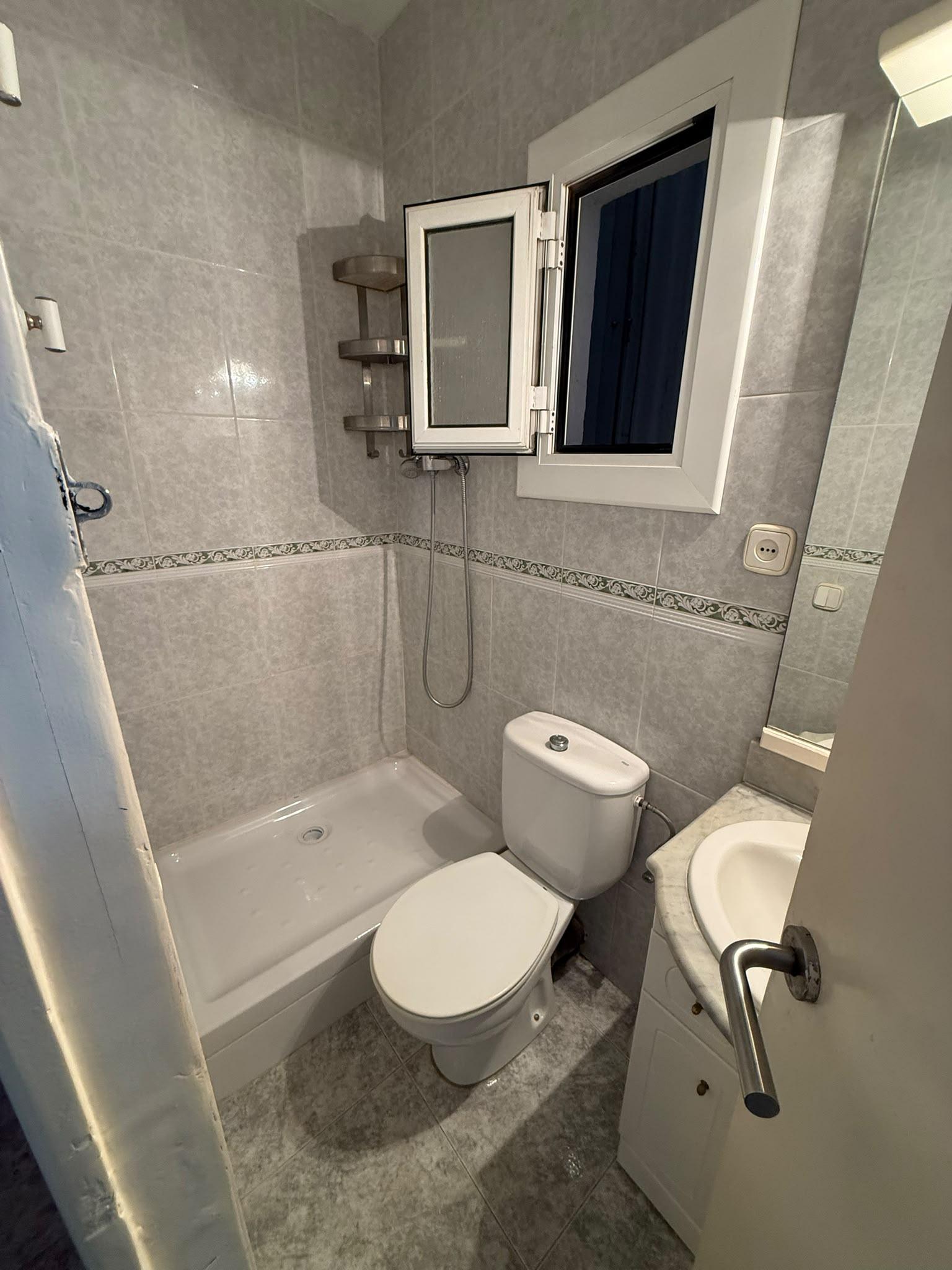 Imagen 10 Apartamento en venta en Hospitalet De Llobregat L´ / Junto Riera blanca
