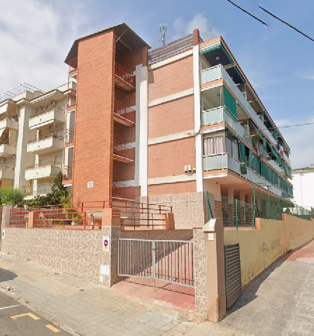 Imagen 2 Inmueble 303841 - Apto. Playa en venta en Cunit / A 1 Km de la playa y a 1 minuto de la plaza rey Jaume I 