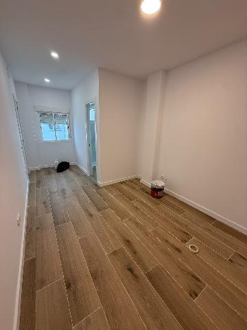 Imagen 13 Inmueble 303889 - Planta Baja en venta en Hospitalet De Llobregat (L´) / A tan solo 5 miunutos de metro L1 T...