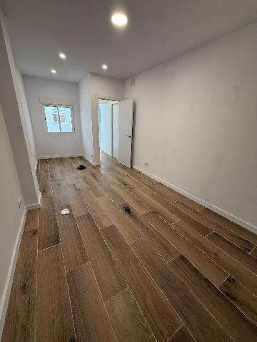 Imagen 17 Inmueble 303889 - Planta Baja en venta en Hospitalet De Llobregat (L´) / A tan solo 5 miunutos de metro L1 T...