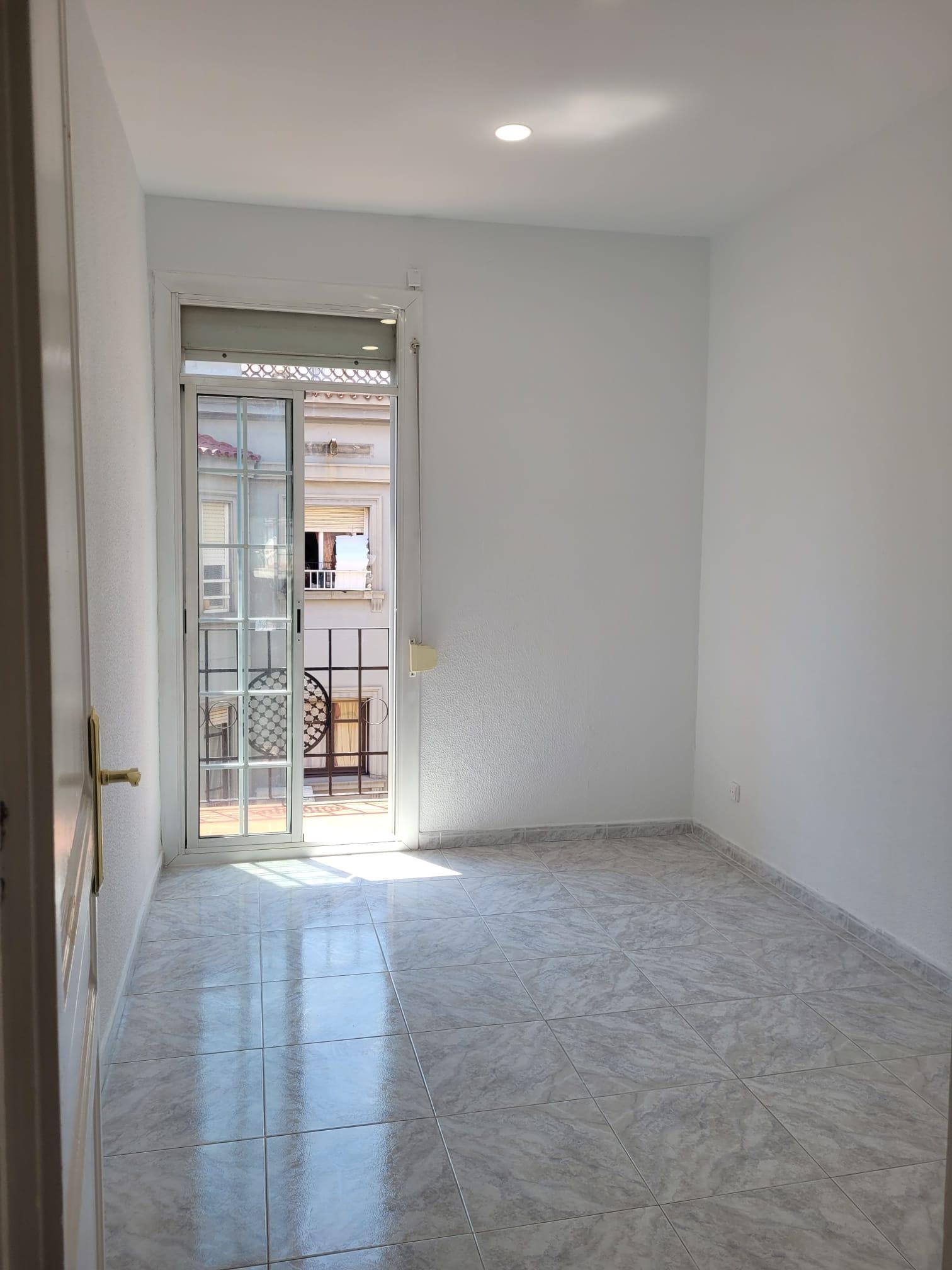 Imagen 4 Apartamento en venta en Hospitalet De Llobregat L´ / Cerca del metro santa eulalia