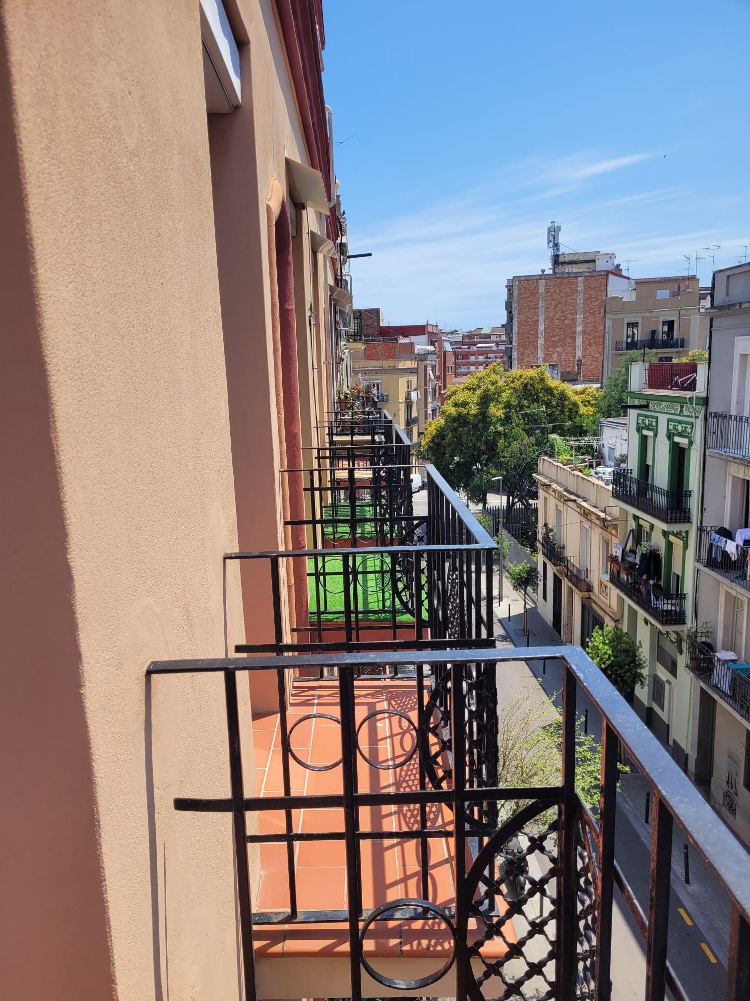 Imagen 3 Apartamento en venta en Hospitalet De Llobregat L´ / Cerca del metro santa eulalia