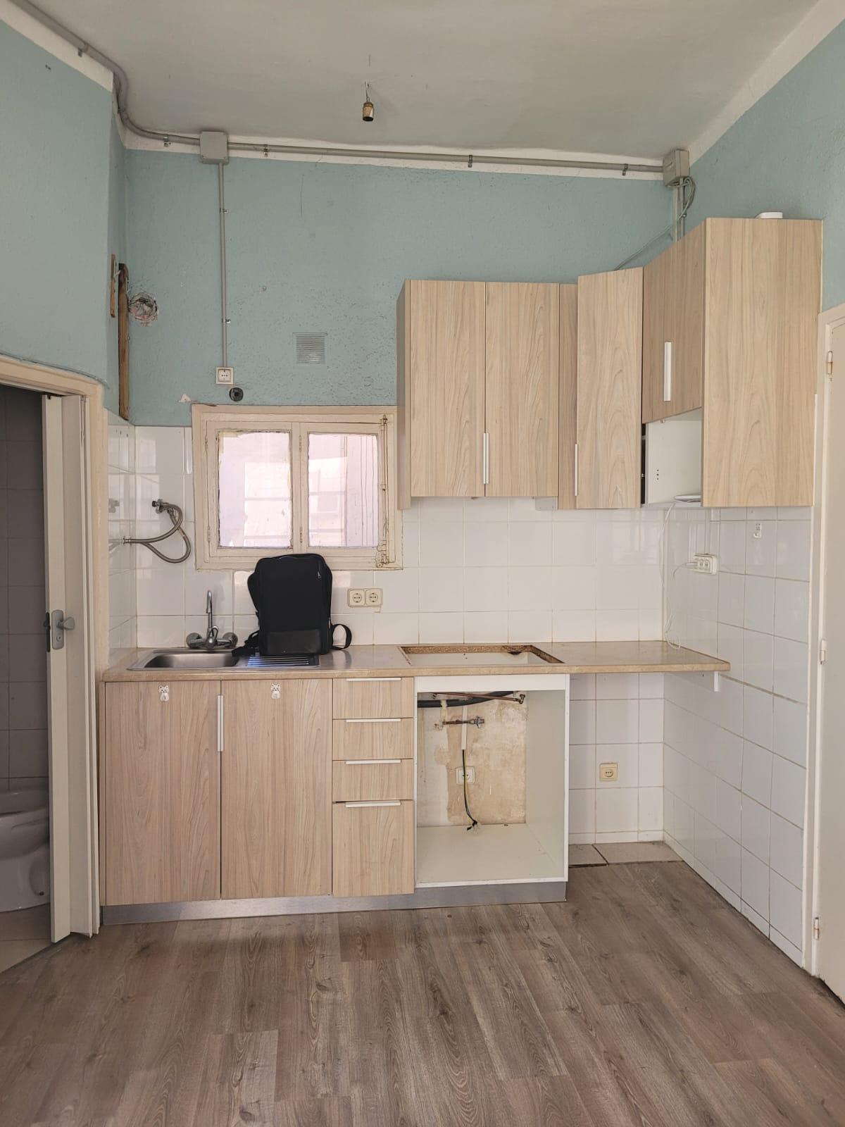 Imagen 2 Apartamento en venta en Hospitalet De Llobregat L´ / Cerca del metro L1
