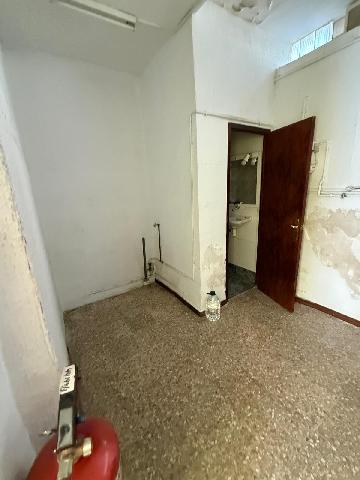 Imagen 3 Inmueble 304151 - Local Comercial en alquiler en Hospitalet De Llobregat (L´) / Metro probenzana L9 Santa Eulalia