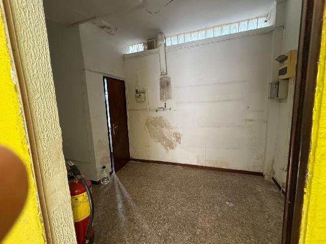 Imagen 2 Inmueble 304151 - Local Comercial en alquiler en Hospitalet De Llobregat (L´) / Metro probenzana L9 Santa Eulalia