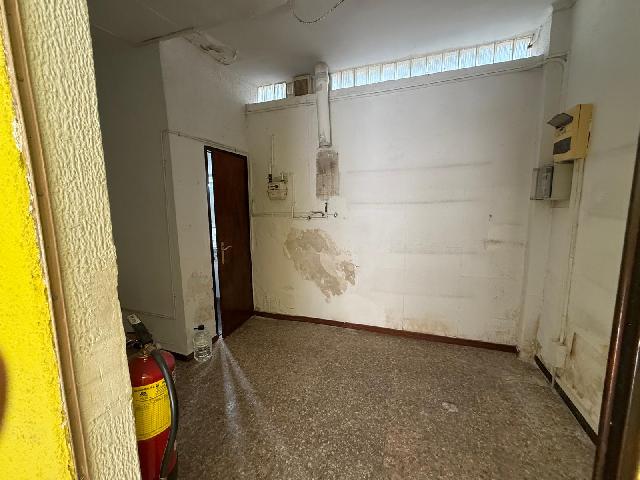 Imagen 5 Inmueble 304151 - Local Comercial en alquiler en Hospitalet De Llobregat (L´) / Metro probenzana L9 Santa Eulalia