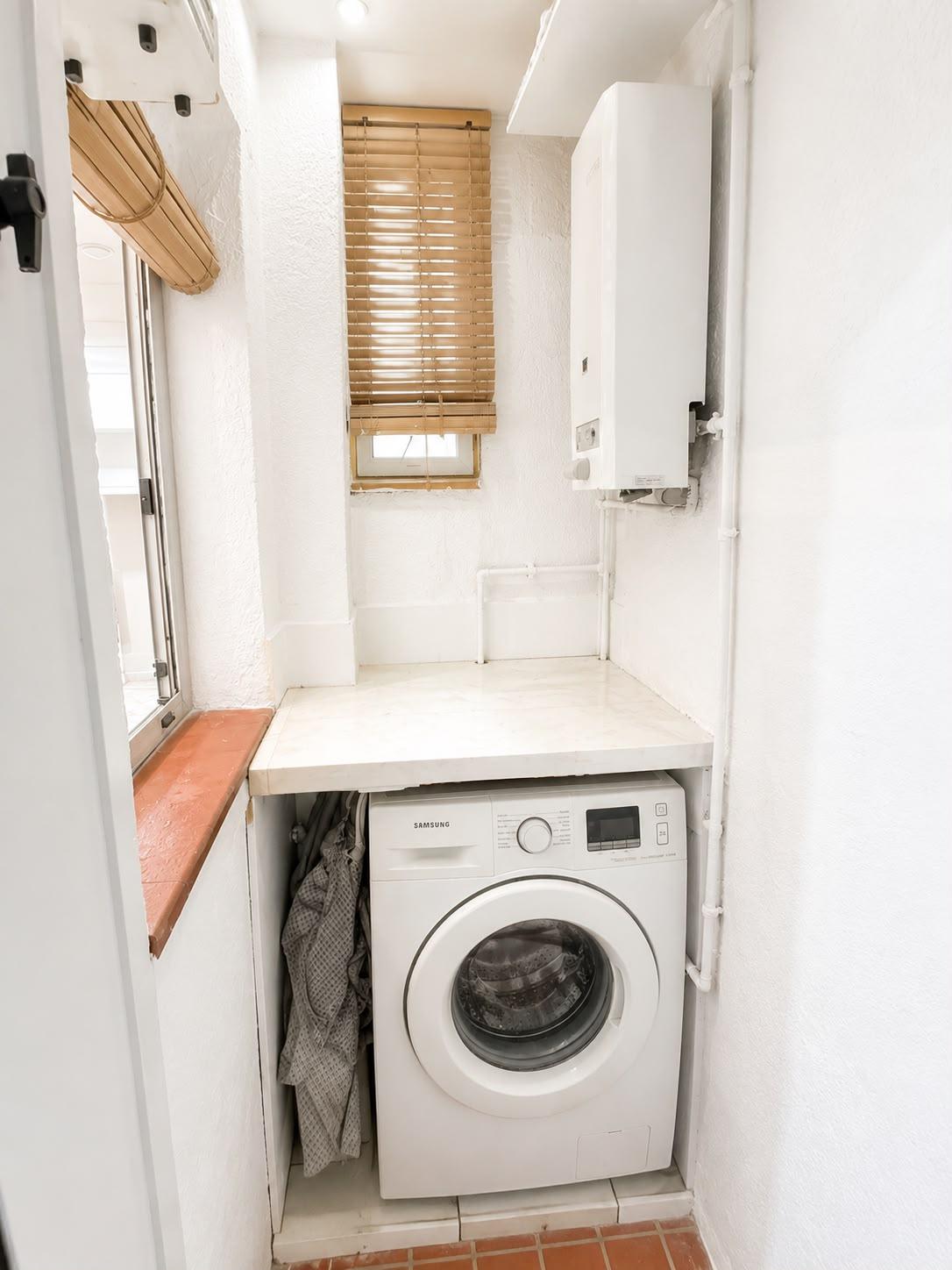 Imagen 4 Planta Baja en venta en Barcelona / Sants en Monjuit